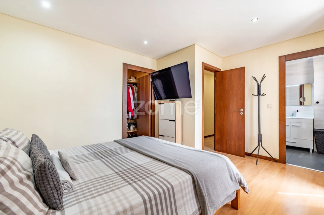 Apartamento T3 para Venda em Ferreiros e Gondizalves Foto 23