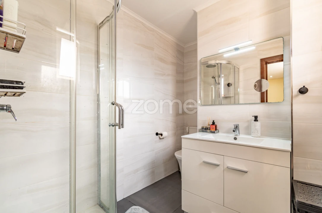 Apartamento T3 para Venda em Ferreiros e Gondizalves Foto 27