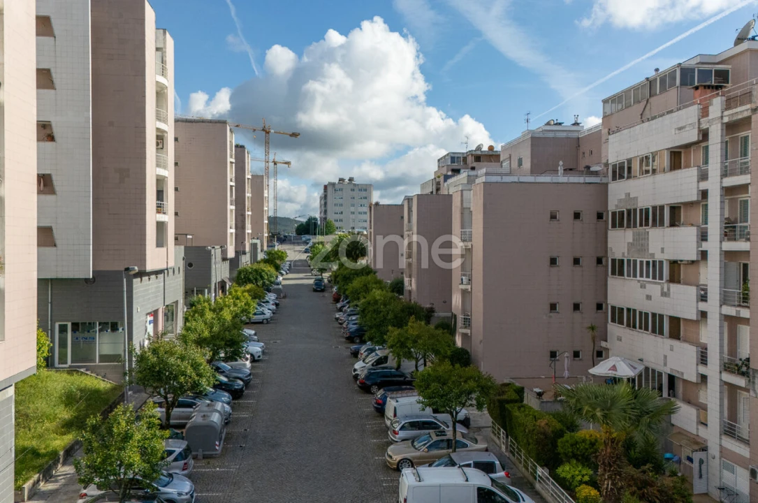 Apartamento T3 para Venda em Ferreiros e Gondizalves Foto 38