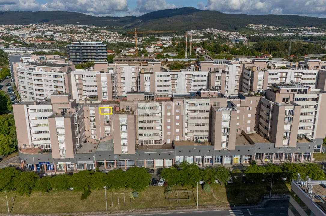 Apartamento T3 para Venda em Ferreiros e Gondizalves Foto 44