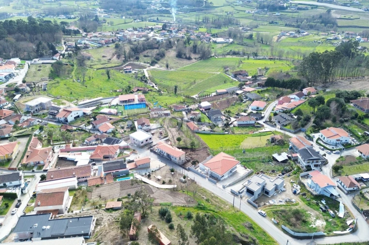 Terreno para Venda em Airães Foto 6