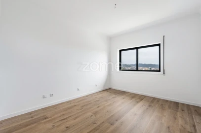Apartamento T4 para Venda em Margaride, Várzea, Lagares, Varziela, Moure