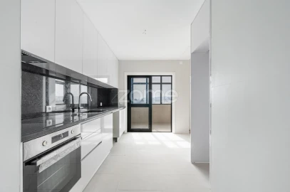 Apartamento T4 para Venda em Margaride, Várzea, Lagares, Varziela, Moure