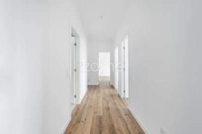 Apartamento T4 para Venda em Margaride, Várzea, Lagares, Varziela, Moure