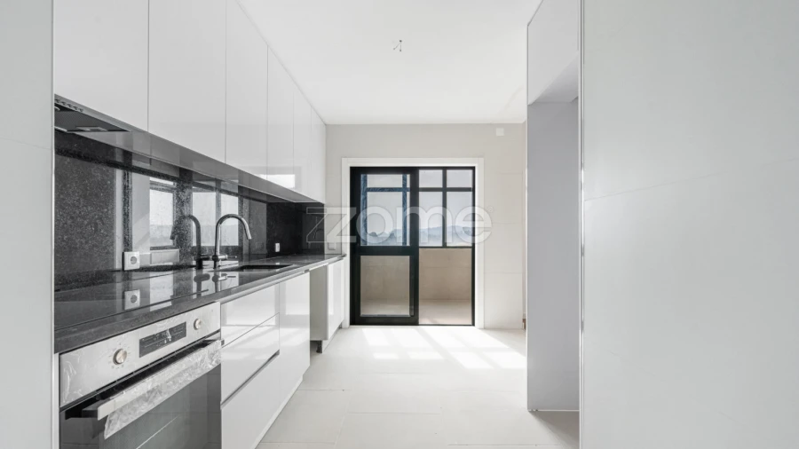 Apartamento T4 para Venda em Margaride, Várzea, Lagares, Varziela, Moure
