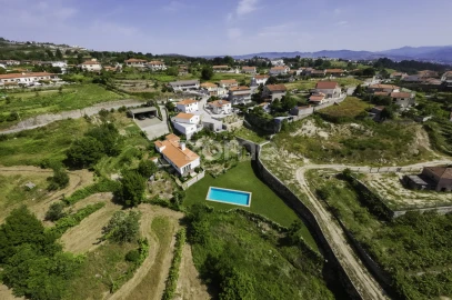 Terreno para Venda em Louredo