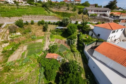 Terreno para Venda em Louredo