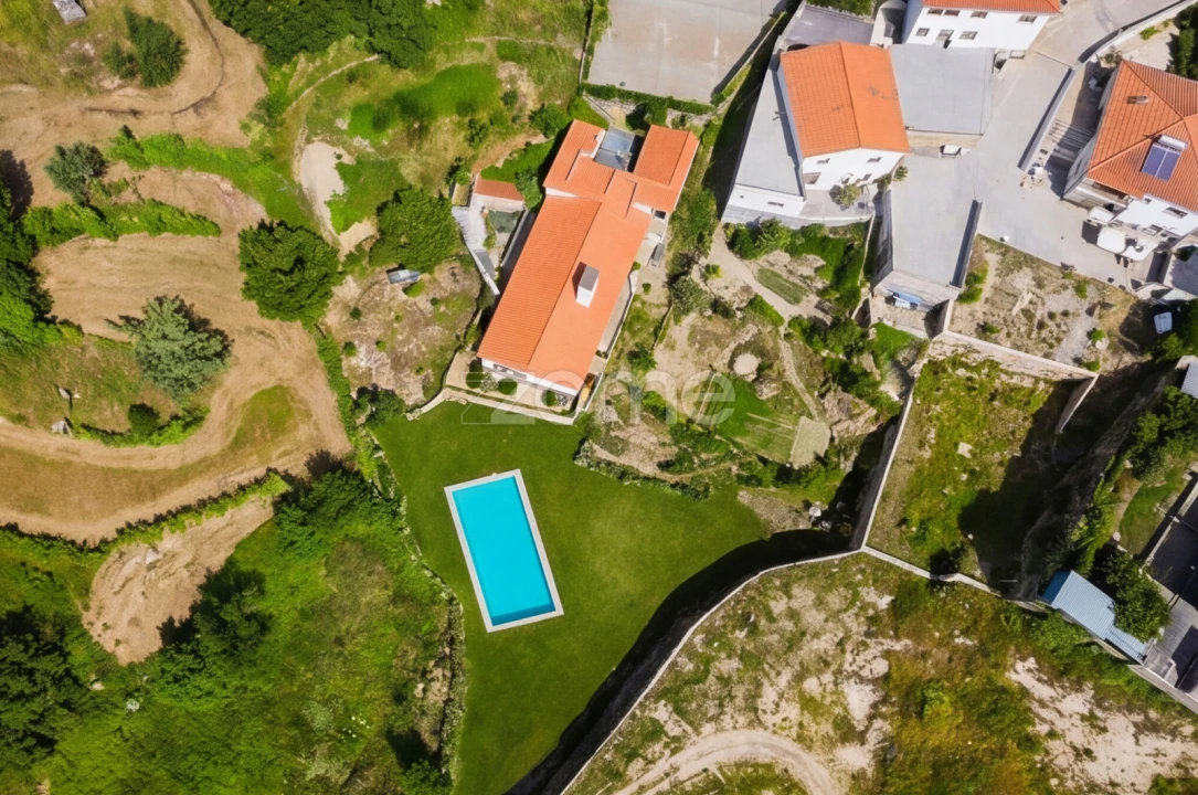 Terreno para Venda em Louredo Foto 4