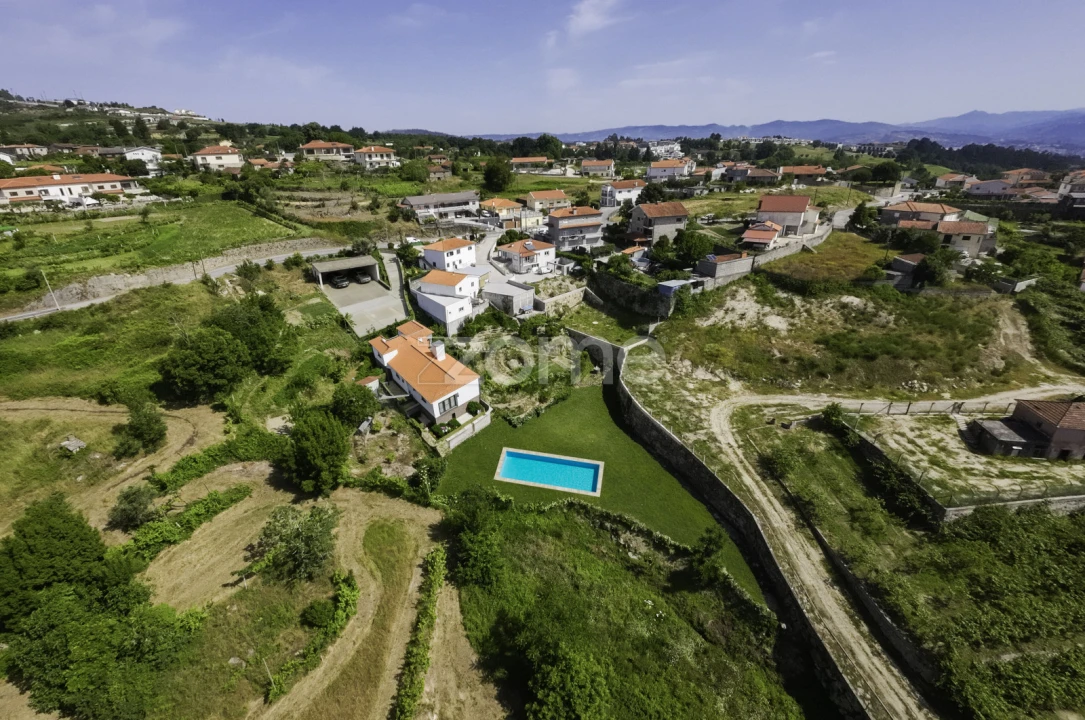 Terreno para Venda em Louredo Foto 11