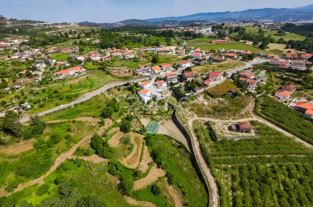 Terreno para Venda em Louredo Foto 13