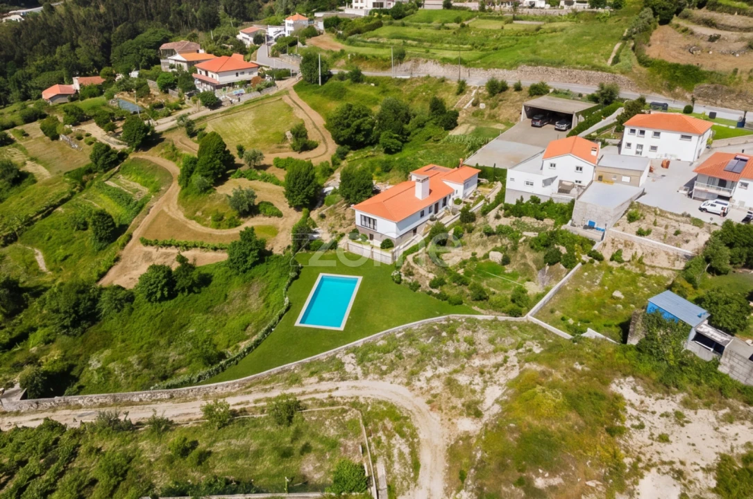 Terreno para Venda em Louredo Foto 8
