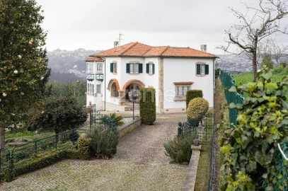 Quinta T5 para Venda em O. Azeméis, Riba-Ul, Ul, Macinhata Seixa, Madail