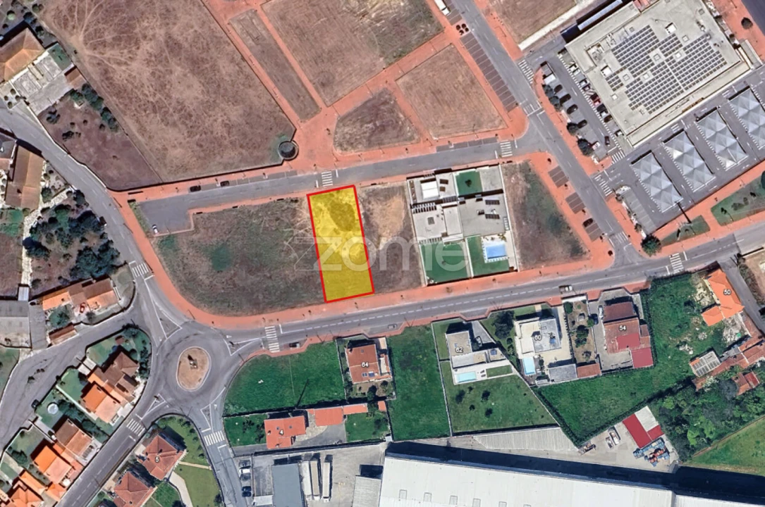 Moradia T4 para Venda em Avanca Foto 4