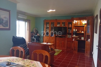 Moradia T4 para Venda em Oliveira do Bairro