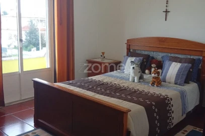 Moradia T4 para Venda em Oliveira do Bairro