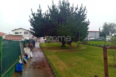 Moradia T4 para Venda em Oliveira do Bairro