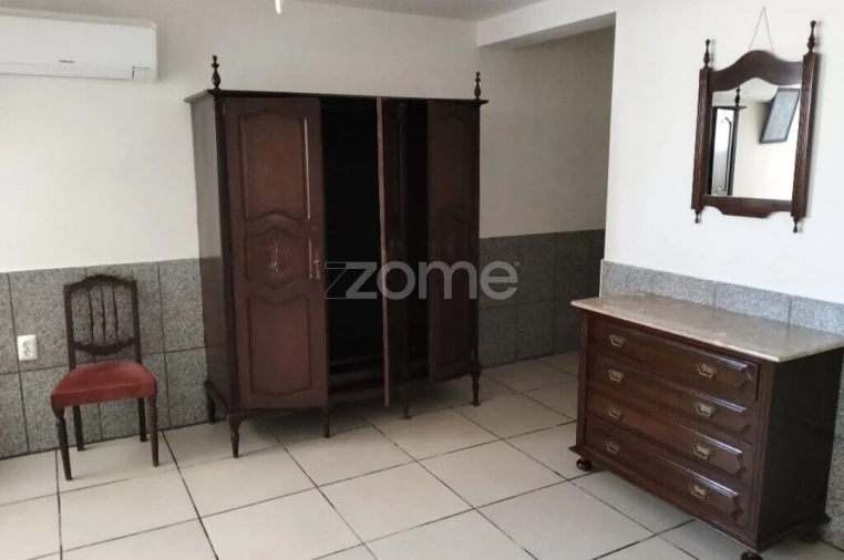 Moradia T4 para Venda em Oliveira do Bairro Foto 34
