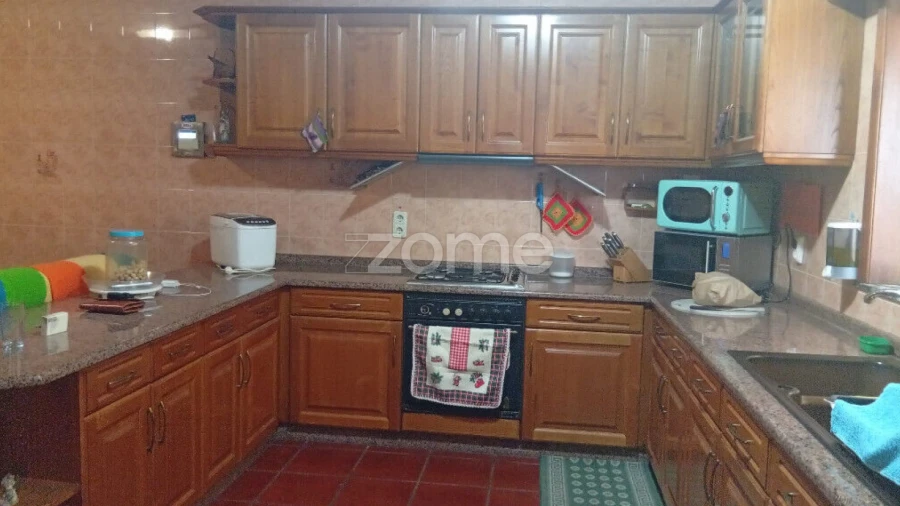 Moradia T4 para Venda em Oliveira do Bairro