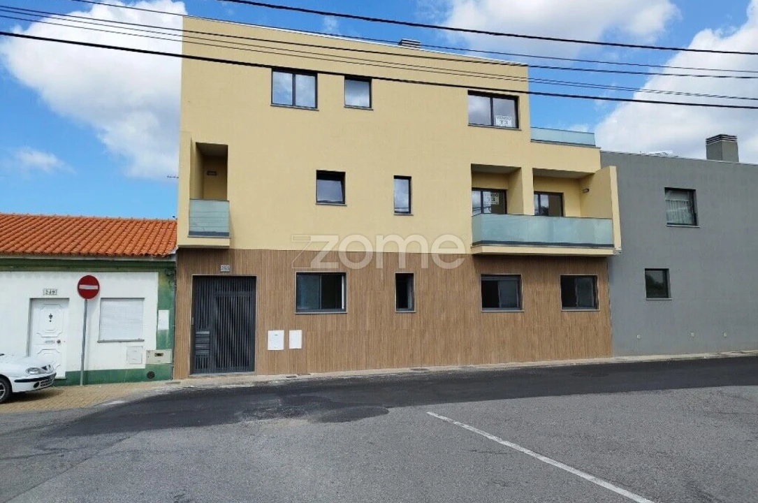 Apartamento T3 para Venda em Beduído e Veiros Foto 2