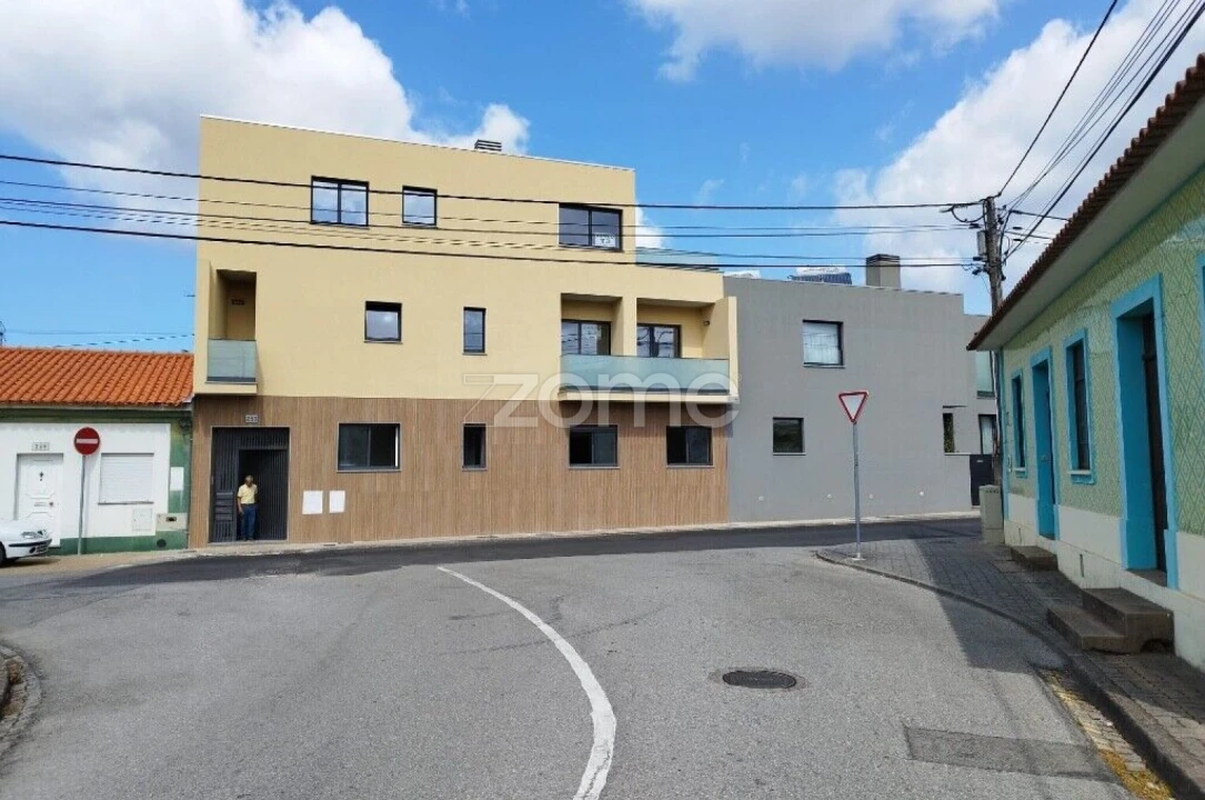 Apartamento T3 para Venda em Beduído e Veiros Foto 1