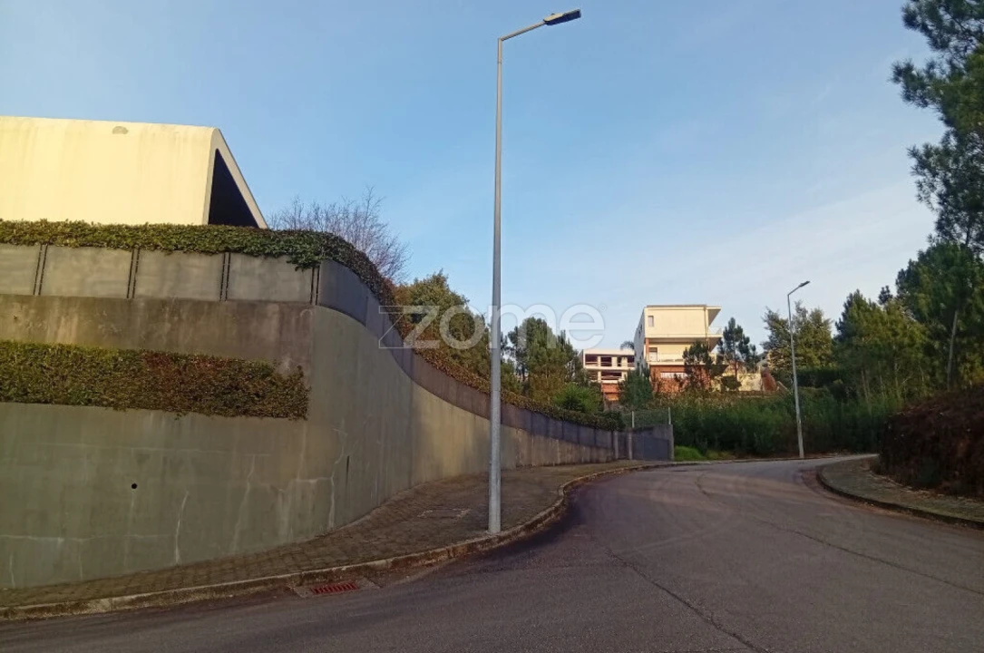Terreno para Venda em O. Azeméis, Riba-Ul, Ul, Macinhata Seixa, Madail Foto 12