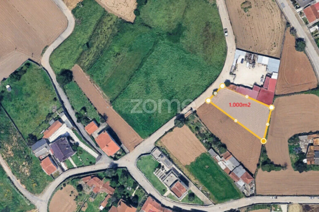 Terreno para Venda em Salreu Foto 2
