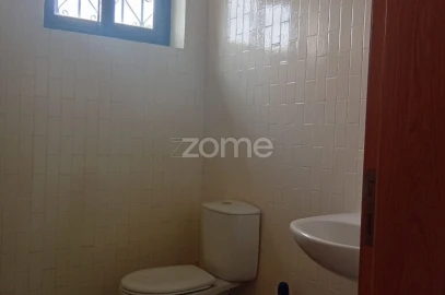 Negócio para Venda em Nogueira do Cravo e Pindelo