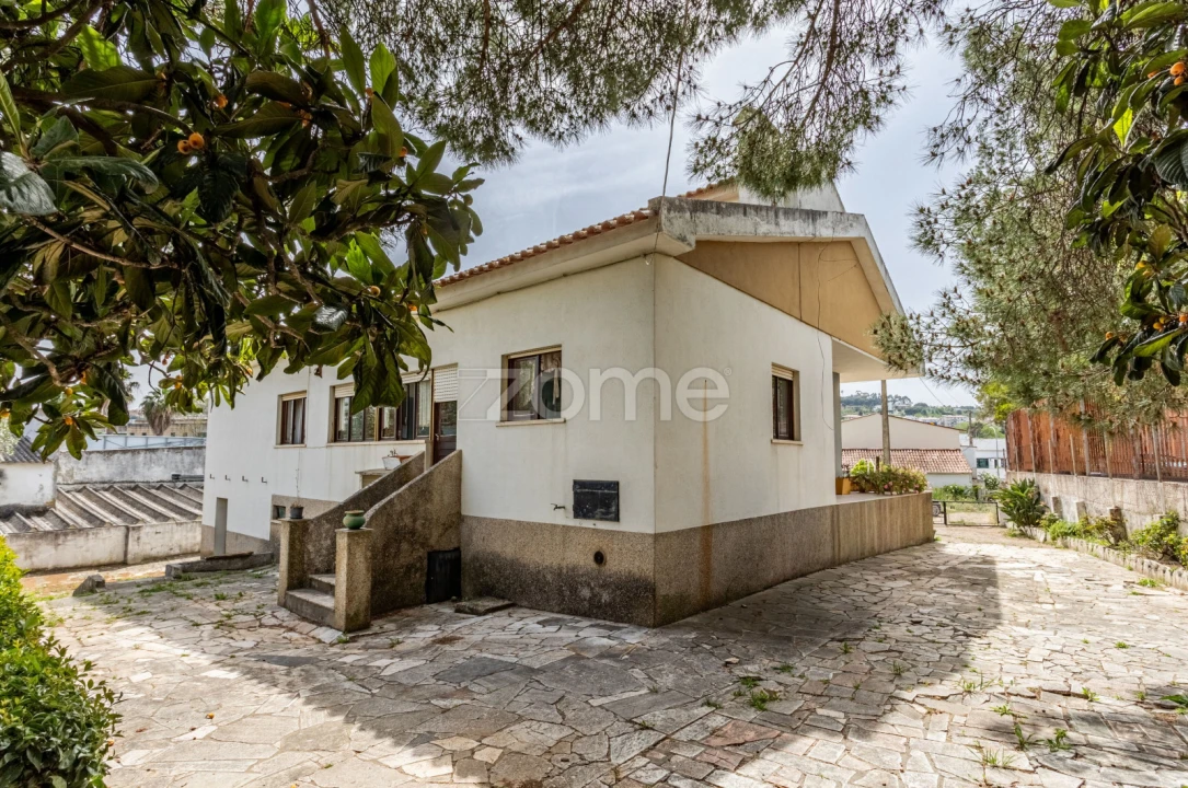 Moradia T4 para Venda em Loures Foto 7