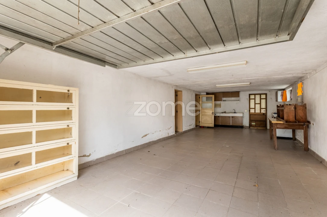 Moradia T4 para Venda em Loures Foto 36