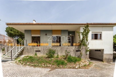 Moradia T4 para Venda em Loures
