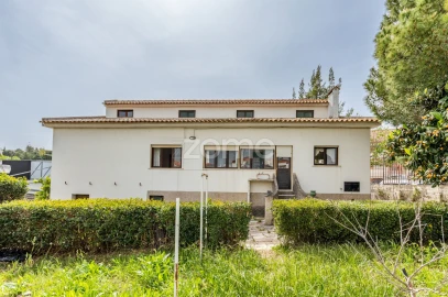 Moradia T4 para Venda em Loures