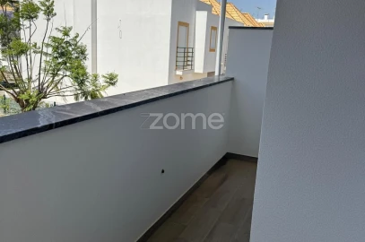Moradia T4 para Venda em Vila Real de Santo Antonio