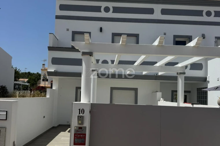 Moradia T4 para Venda em Vila Real de Santo Antonio Foto 2