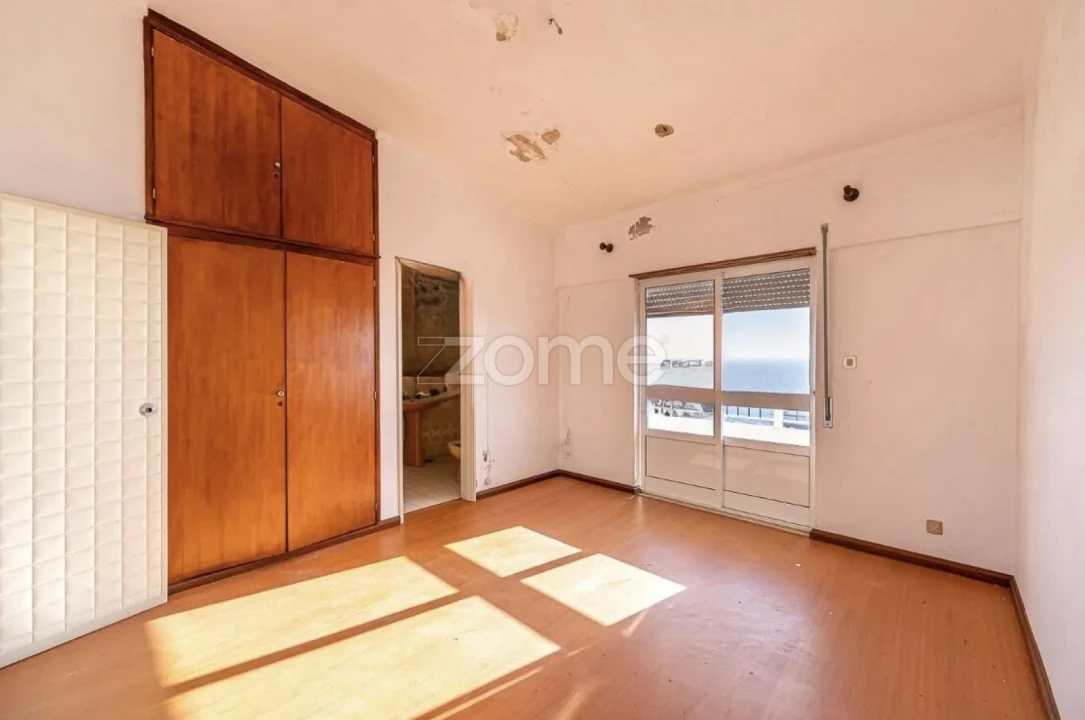Moradia T7 para Venda em Santo Isidoro Foto 22