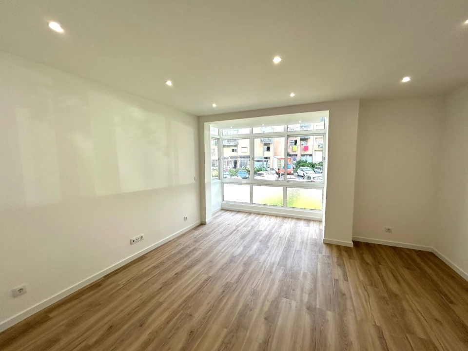 Apartamento T4 para Venda em Olivais Foto 17