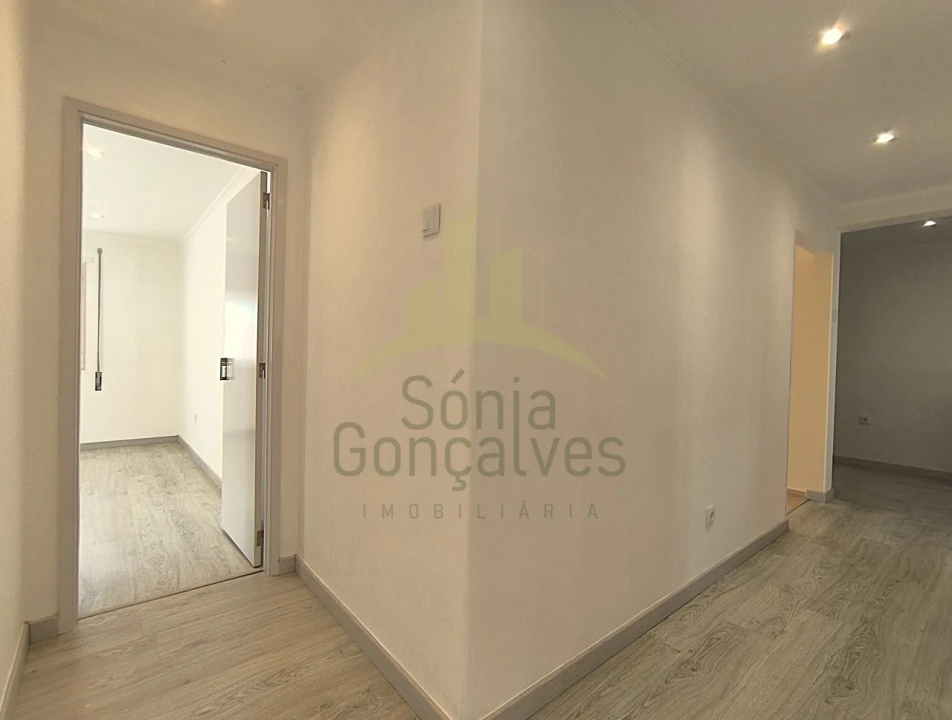 Apartamento T3 para Venda em Vila Praia de Ancora Foto 12