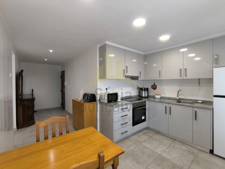 Apartamento T3 para Venda em Vila Praia de Ancora Foto 1