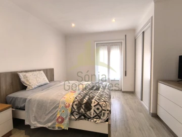 Apartamento T3 para Venda em Vila Praia de Ancora