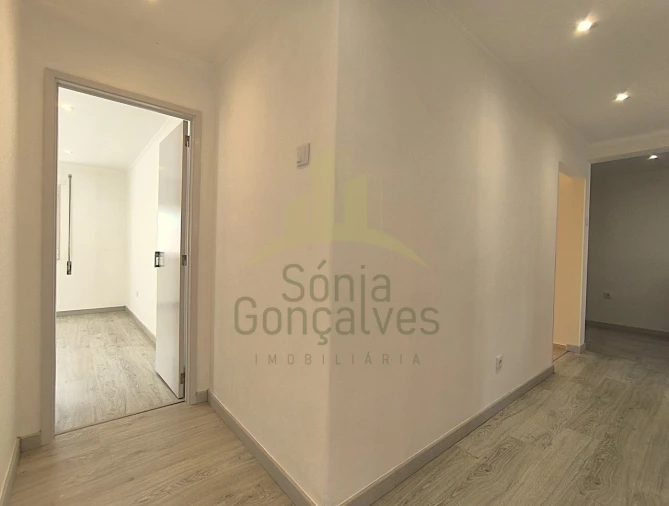 Apartamento T3 para Venda em Vila Praia de Ancora Foto 12