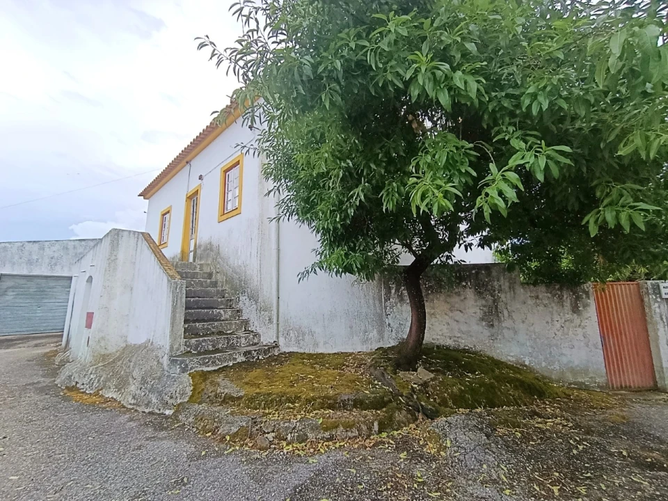 Moradia T3 para Venda em Valhascos Foto 2
