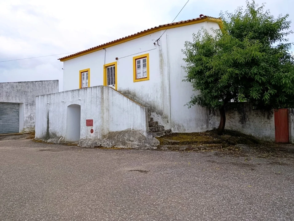 Moradia T3 para Venda em Valhascos Foto 3