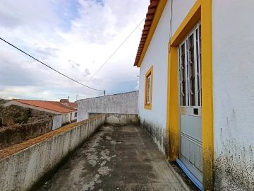 Moradia T3 para Venda em Valhascos