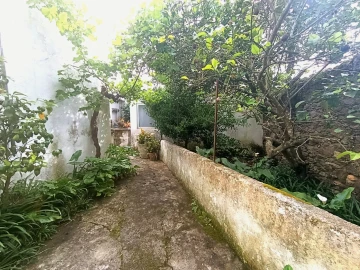 Moradia T3 para Venda em Valhascos