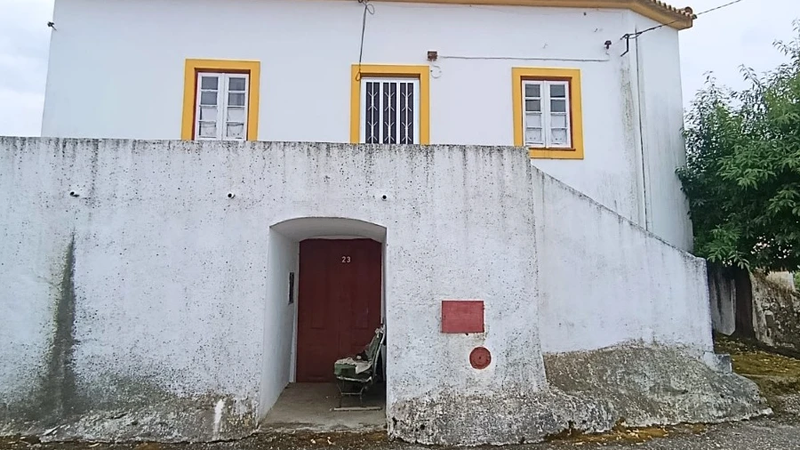 Moradia T3 para Venda em Valhascos