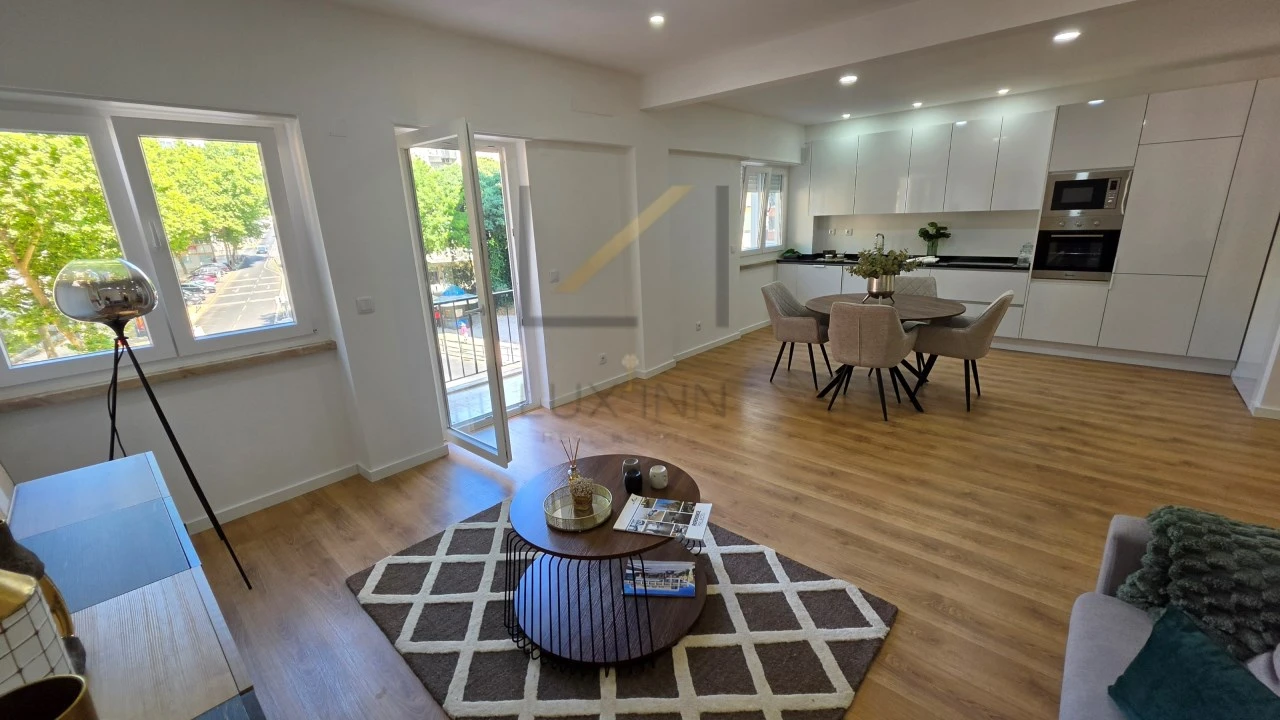 Apartamento T3 para Venda em Benfica Foto 1