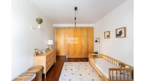 Apartamento T3 para Venda em Lordelo do Ouro e Massarelos