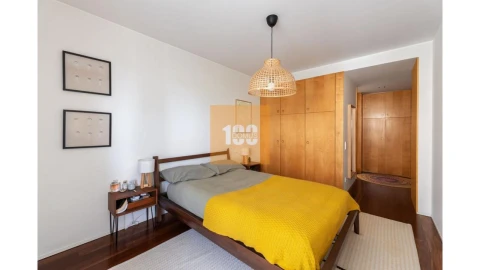 Apartamento T3 para Venda em Lordelo do Ouro e Massarelos