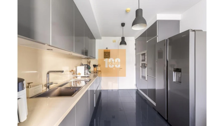 Apartamento T3 para Venda em Lordelo do Ouro e Massarelos Foto 14