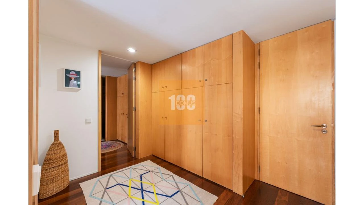 Apartamento T3 para Venda em Lordelo do Ouro e Massarelos Foto 16