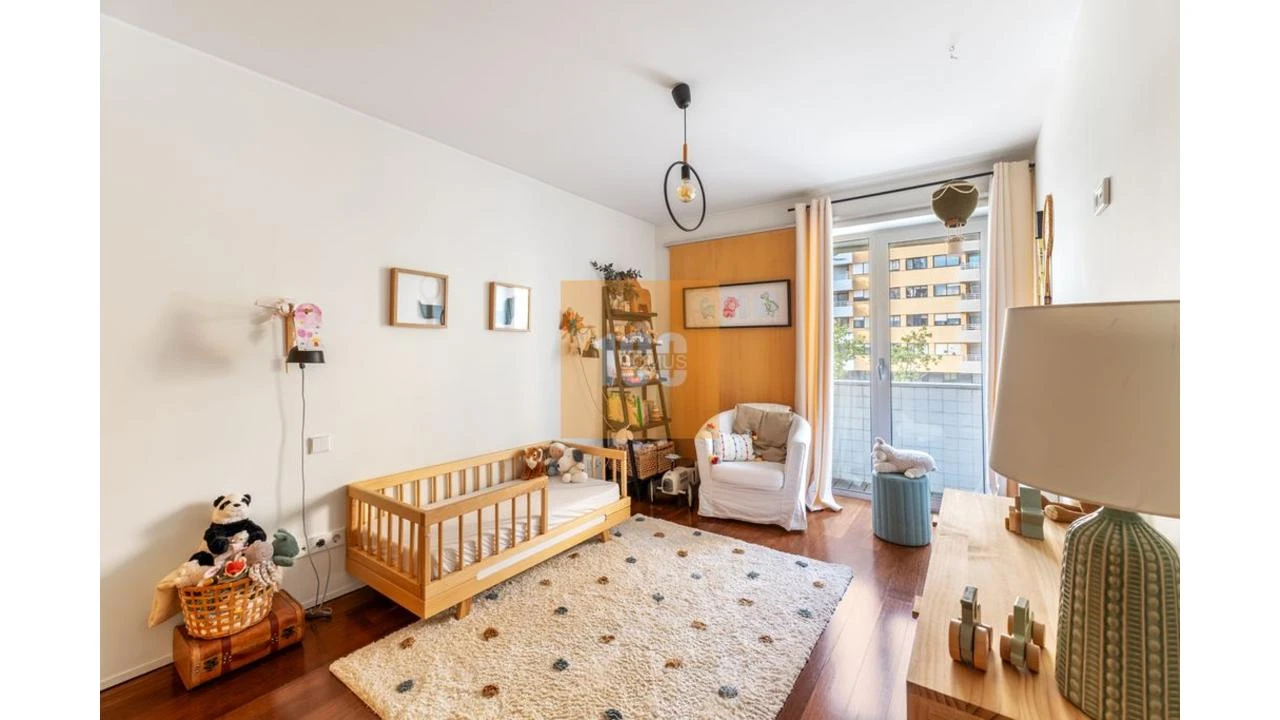 Apartamento T3 para Venda em Lordelo do Ouro e Massarelos Foto 17